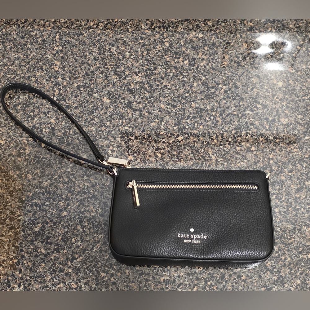Kate Spade Black Leather Convertible Wrislet - Picture 4 of 14